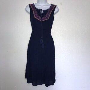 Magic Crinkle Embroidery Sleeveless Dress S